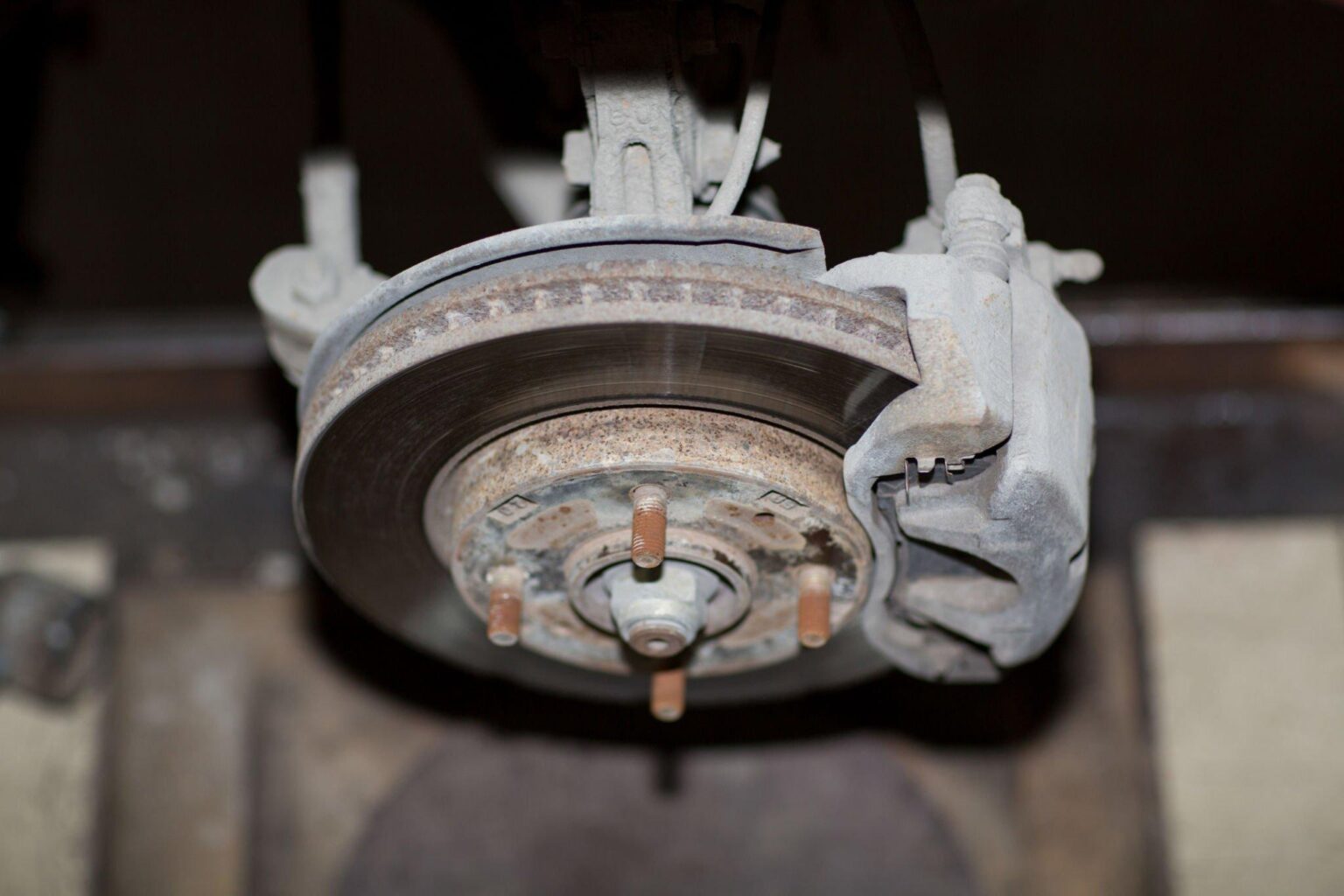 Both Front Brake Calipers Not Releasing Symptoms, Causes and Solutions